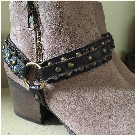 CROWN VINTAGE HARNESS BOOTS - Picture 5 of 10